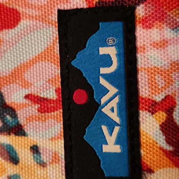 Kavu EUC small crossbody or wristlet purse - Picture 9 of 10